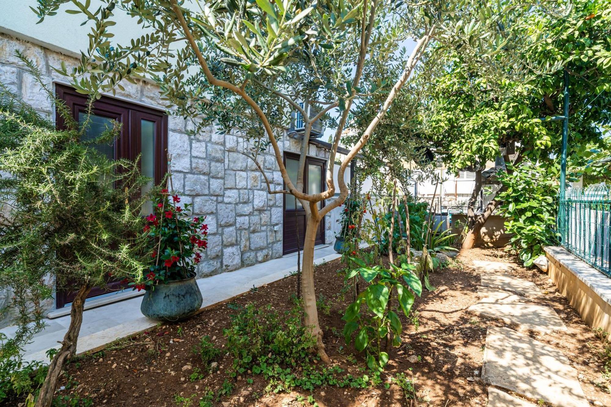 Apartment & Room Sunset Beach Dubrovnik Exterior photo